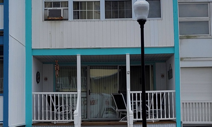 Ocean City House | Mature adults and families 25+ older