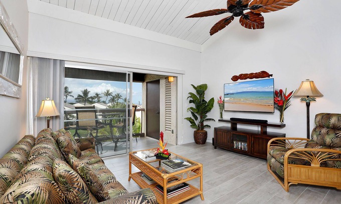 Kihei Condo | Maui condo: Steps to one of the nicest beaches on the island!