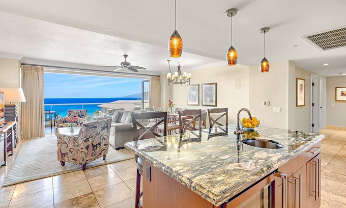 Honokowai Condo | Maui Resort Rentals: Honua Kai – 6 Total Bedrooms, 9th Floor Stunning Deluxe Ocean Views!