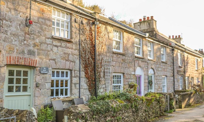Pentewan House | May Cottage
