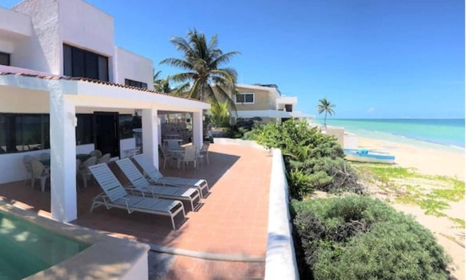 Chicxulub Puerto House | May, Frente al Mar