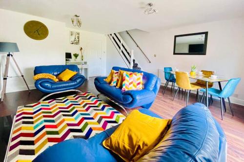 Birmingham Apartment | Mayfair Place - Cosy 3 Bedroom House with Free Parking