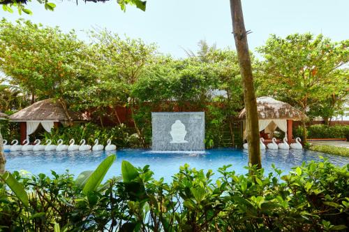 Puri Hotel | Mayfair Waves