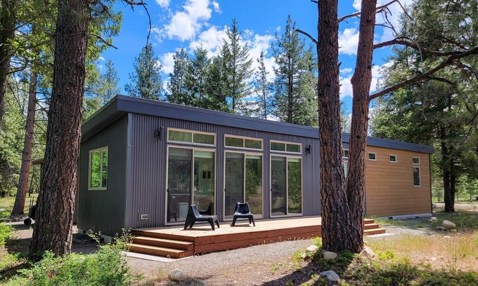 Mazama House | Mazama Haven - Great Views, Near River & Trails