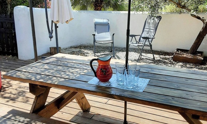 Saintes-Maries-de-la-Mer House | Mazet 50m2, Proche des Plages et du Village, Entouré D'espaces Verts