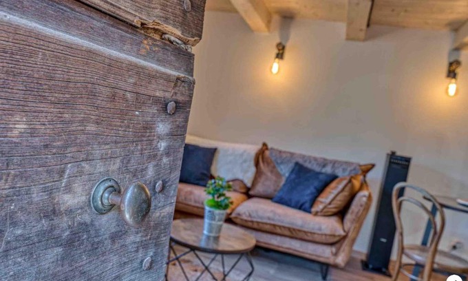 Saint-Gervais-les-Bains Ski Chalet | Mazot savoyard situé à 25 kms de CHAMONIX