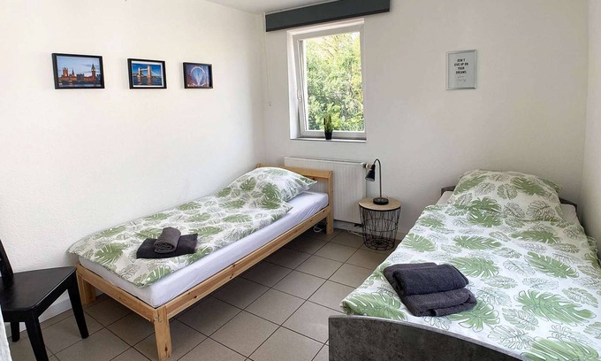 Mechernich Apartment | ME14 cozy 3 BR + Livingroom * Smart TV * Wifi * fully equipped kitchen