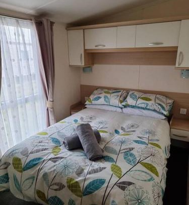 Chapel Saint Leonards House | Meadow Lakes 37