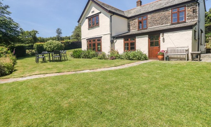 Pensilva House | Meadow Lea