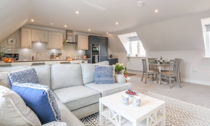 Woodbridge Apartment | MEADOW VIEW, BREDFIELD, family friendly in Woodbridge