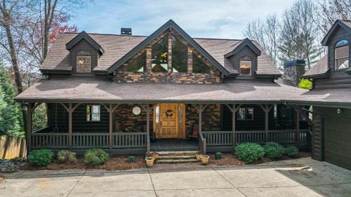 Blairsville House | Meant to Be