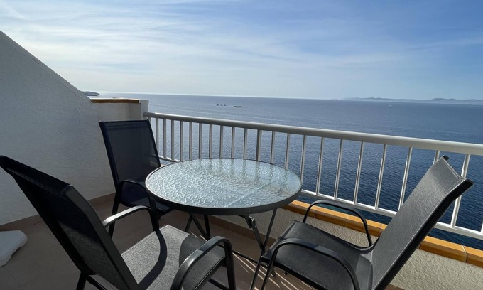 Almadraba-Canyelles Apartment | MEDI. Incredible sea views and community pool