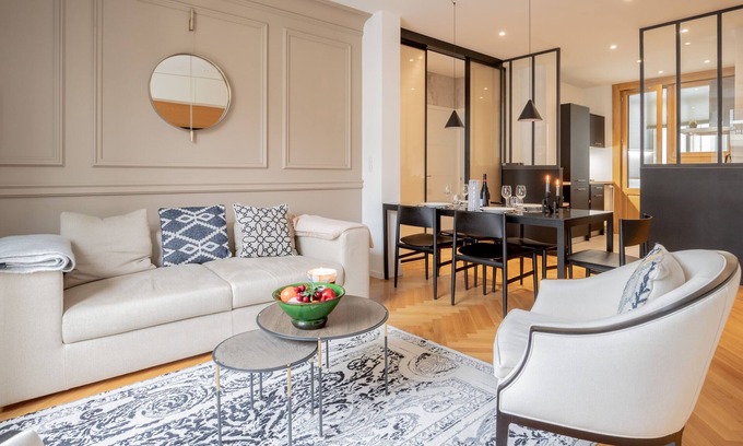 Annecy Old Town Apartment | Medicis luxueux à 50 m du lac