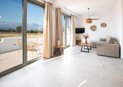 Faistos Apartment | Mediterranean Blue Suites & Villa - Blue Bay Suite