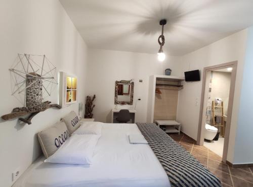 Adamas Apartment | Medousa