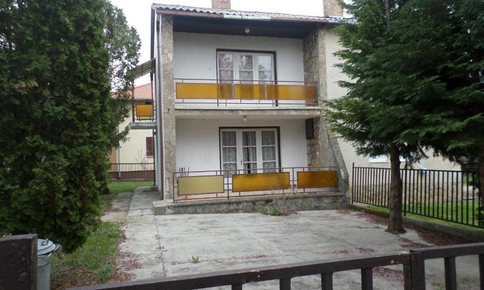 Balatongyorok Apartment | Megszűnt