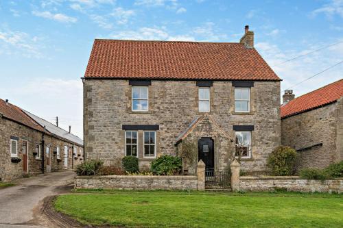Newton-on-Rawcliffe House | Mel House