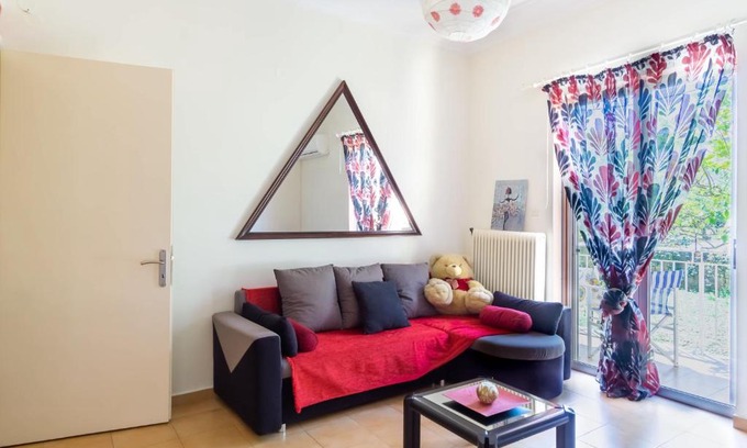 Patras Apartment | Mema's Tranquil Apartment in Patra