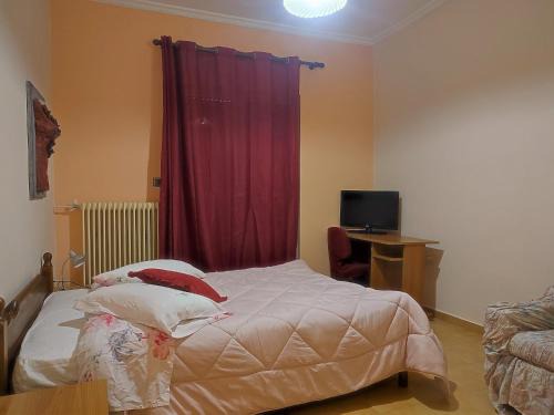 Patras Apartment | Mema's Tranquil Studio in Patra - Free Parking