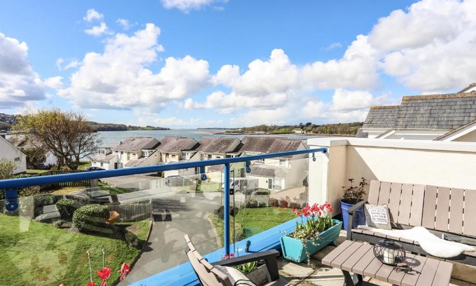 Y Felinheli House | Menai View