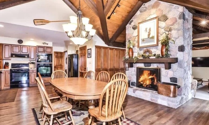 Minocqua House | Mercer Lake Musky Lodge