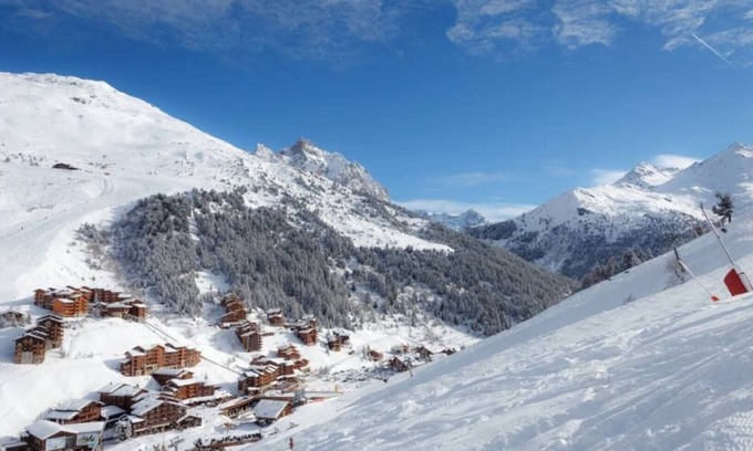 Meribel-Mottaret Apartment | MERIBEL-MOTTARET Ski-to-door apartment 1800m south-facing balcony mountain view
