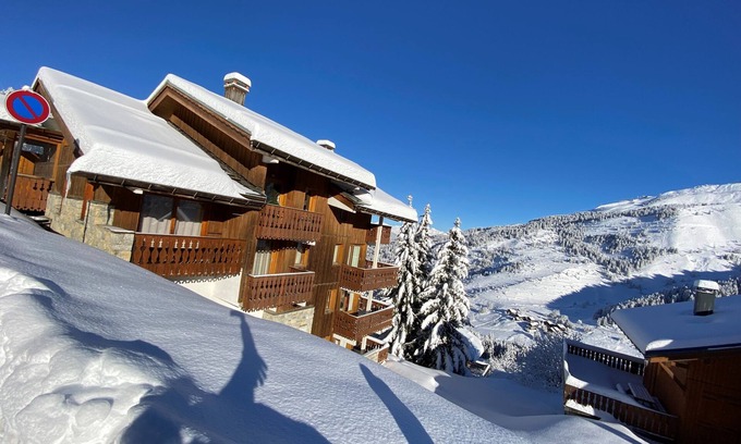 Les Allues Apartment | MERIBEL-MOTTARET 3 rooms for 6 people with balcony view MERIBEL AND THE MOUNTAIN