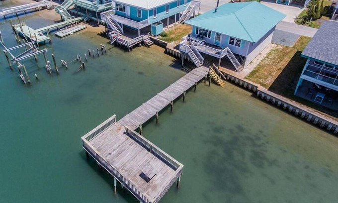 Topsail Beach House | Mermaid Cottage | Sound Front + Near Beach Access!