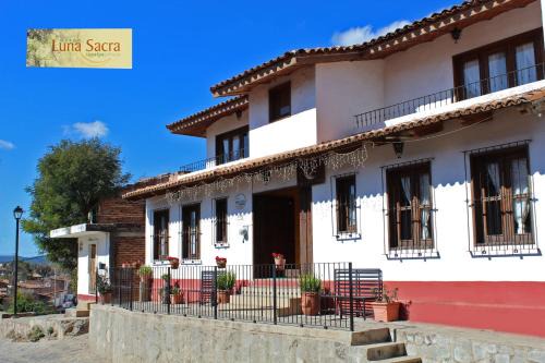 Tapalpa Hotel | Meson Luna Sacra