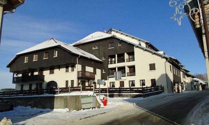 Metabief Apartment | METABIEF - IN THE VILLAGE CENTER - GRAND STUDIO - sleeps 4
