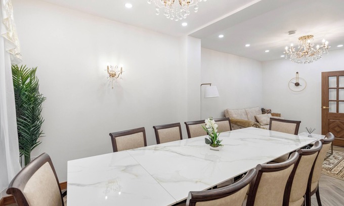 St. Ann's House | Metro Majesty: 5-Bedroom Gem in South Tottenham