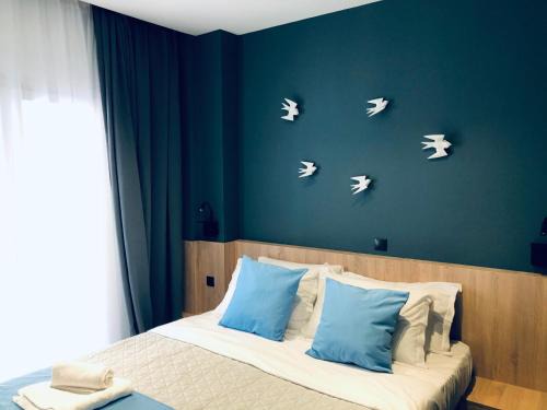 Piraeus Apartment | Metropolitan Complex room-Faliro