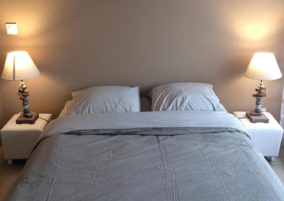 Faubourg North Apartment | Meublé de Tourisme Au Troubadour, vaste T2 proximité République avec garage