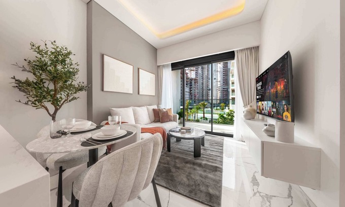 Nad Al Sheba Apartment | Meydan Apartments sleeps 4 with Swimming Pool View