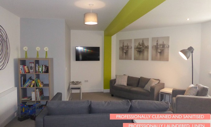Chester Apartment | Mia's Place Apartments (4 apartments)