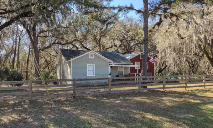 Micanopy House | Micanopy Countyline Cottages
