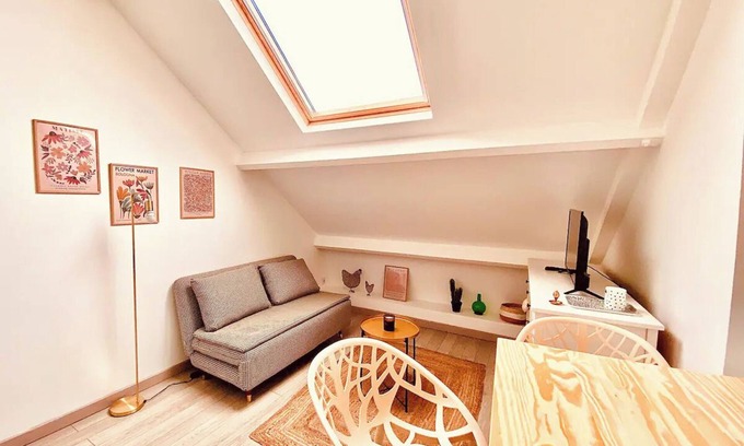 Tours City Centre Apartment | MICASA STUDIO HYPER CENTER TOURS