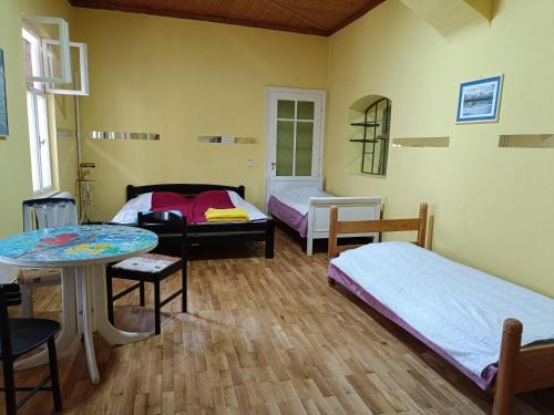 Bela Crkva House | Micro Maxi House