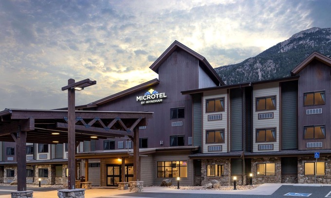 Georgetown Hotel | Microtel Inn & Suites by Wyndham Georgetown Lake