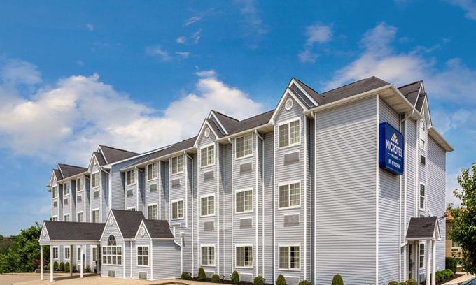 Dry Ridge Hotel | Microtel Inn & Suites by Wyndham Dry Ridge