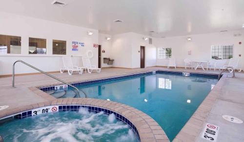 Sidney Hotel | Microtel Inn & Suites By Wyndham