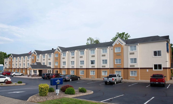 South Charleston Hotel | Microtel Inn & Suites by Wyndham Charleston WV