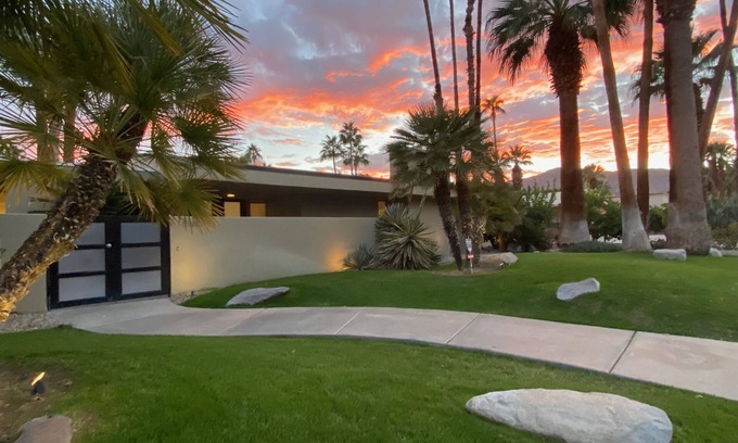 Rancho Mirage House | Mid-Century Modern Estate