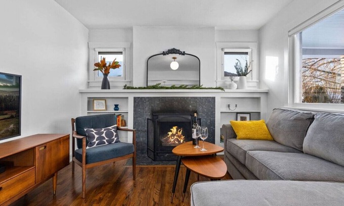 East Central House | Mid-Term Gem in Sugarhouse – Hot Tub, Sauna & Workspaces