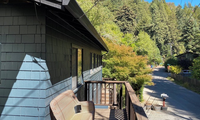 Guerneville House | Mid Term Rental 3-bedroom house in Guerneville