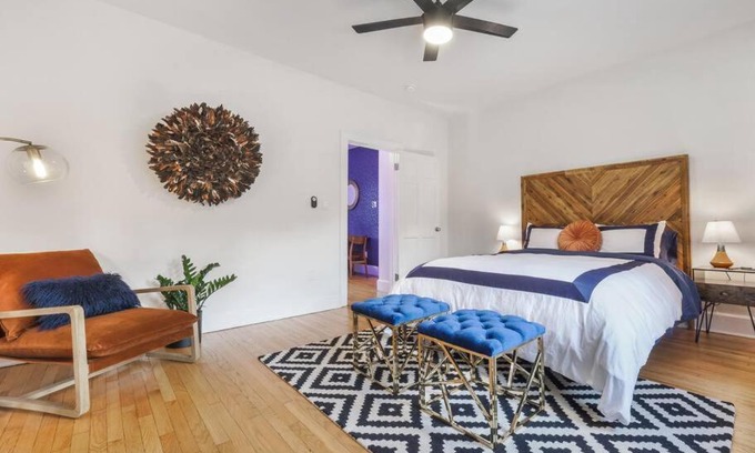 Newburgh Apartment | MidCentury Mod Suite, Hudson River/Mt Beacon Views