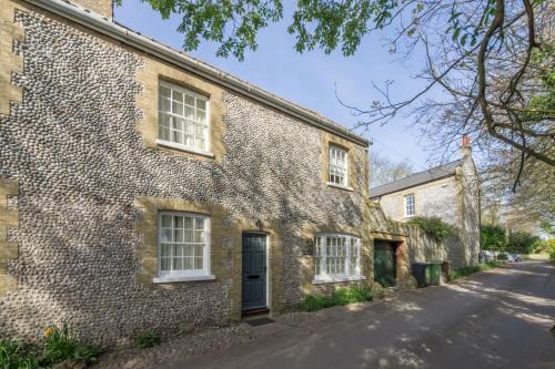 Cley next the Sea House | Middle Knoll