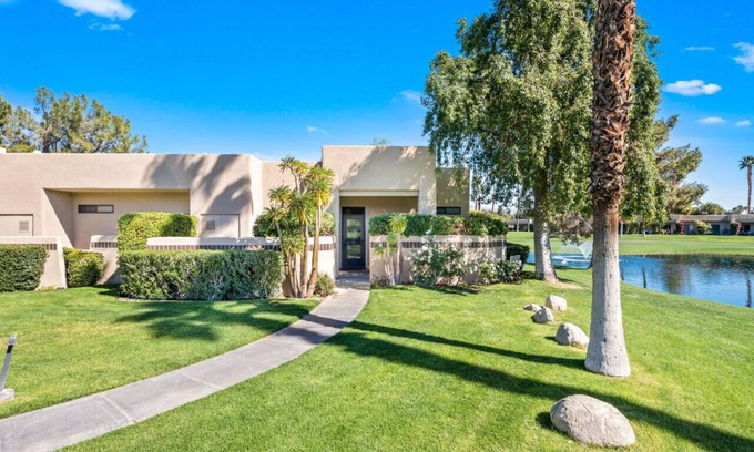 Palm Springs Villa | Midnight at the Oasis