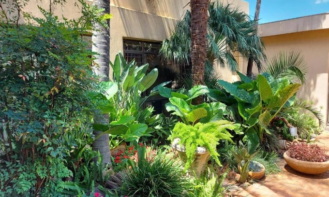 Middelburg Hotel | Midway Inn