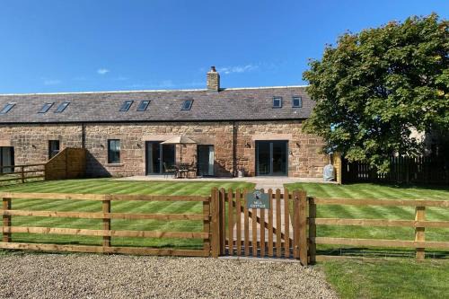 Berwick-upon-Tweed House | Mill Cottage, Brockmill Farm